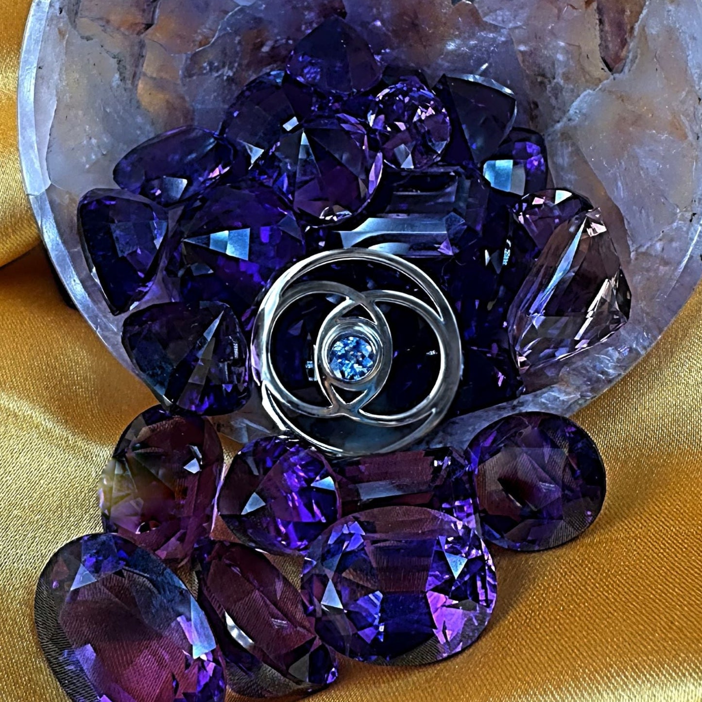 Vesica Piscis Minimalist Bracelet